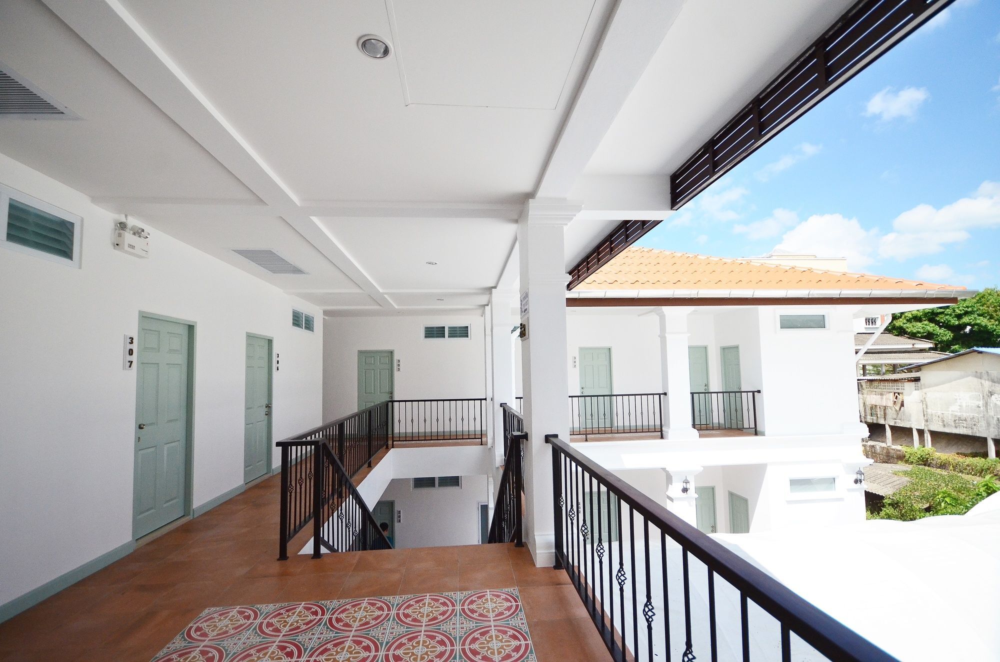 Sino Mansion Hotel Ранонг Екстериор снимка
